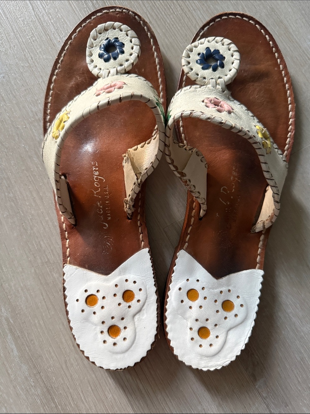 Jack Rogers Women's Floral Applique Leather Thong Sandals - Cream/Brown 9.5